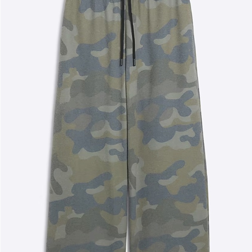 River Island Women's Camouflage Wide leg Pants